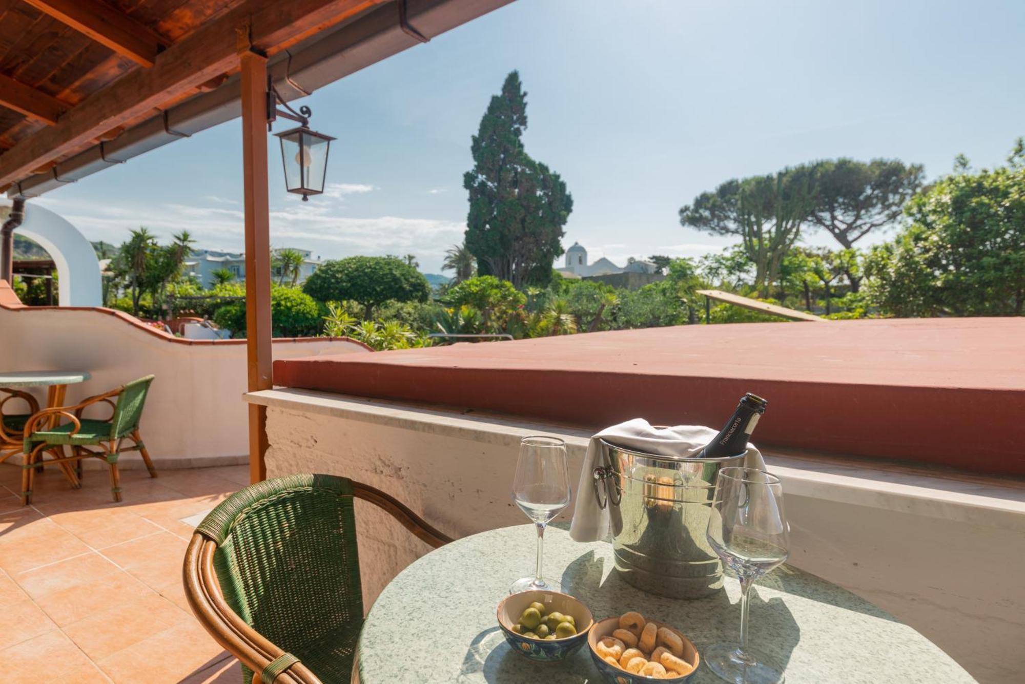 Hotel Villa Sirena Sant'Angelo  Ngoại thất bức ảnh
